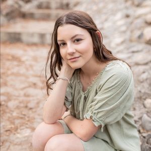 Meet your Posher, Anna